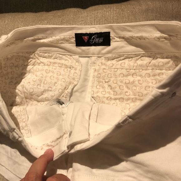 Guess Jeans white shorts - Picture 4 of 4